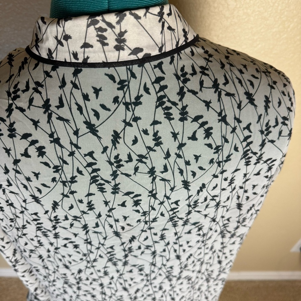 Black Bird vine print Women’s Sz Small gray sheer blouse long sleeve Pleione - Picture 4 of 7